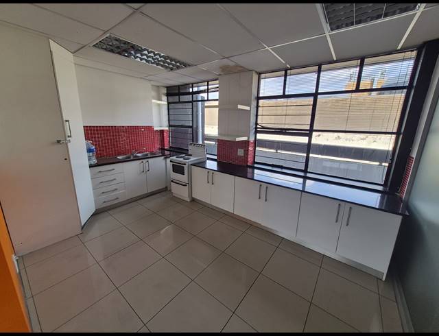 313M² OFFICE TO LET IN RIVONIA